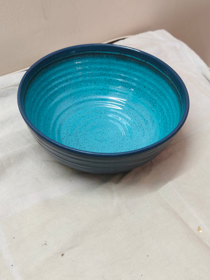 Ripple-Textured Turquoise Plastic Serving Bowl – Small, Big, or Set of 2