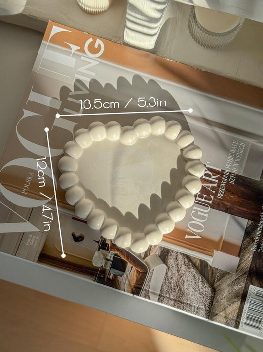 Heart-Shaped Concrete Tray – Minimalist Décor & Utility Piece